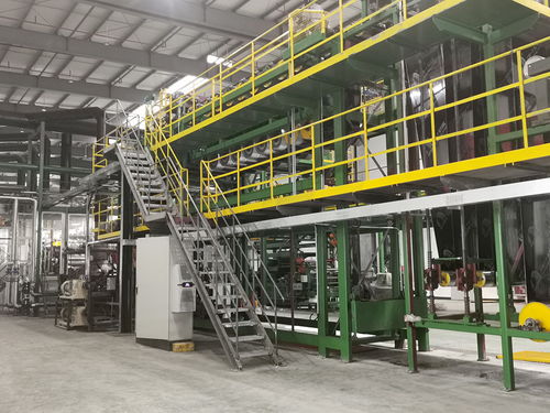 創新驅動，智造未來 東方雨虹有胎無胎多功能組合型卷材生產線成功試機